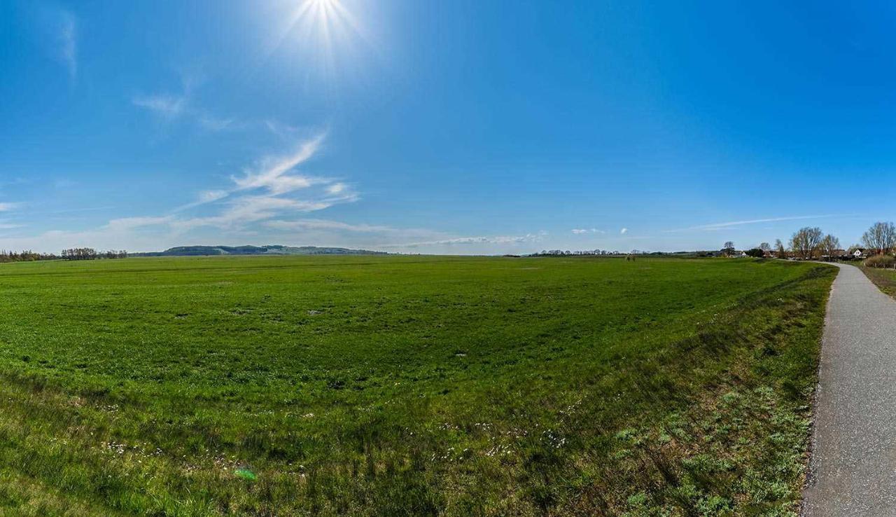 Schoene Ferienwohnungen Am Lobber Deich Exterior photo